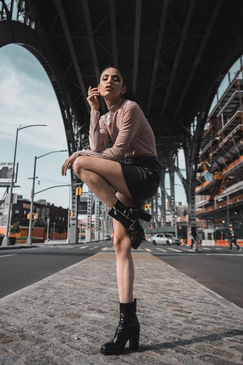 Editorial look, model Jolitza Nunez photographed in New York City, Harlem Bridge Street Fashion Shoot, City Fashion Photography, Vogue Poses, Street Fashion Photoshoot, High Fashion Poses, Urban Fashion Photography, Creative Fashion Photography, Fashion Model Poses, High Fashion Photography