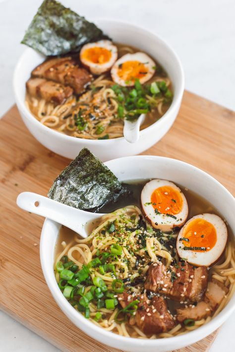 Pesto Ramen, Easy Homemade Ramen, Homemade Fish Sticks, Ramen Egg Recipe, Ramen Noodle Recipe, Homemade Ramen Noodles, Ramen Egg, Pasta Homemade, Easy Ramen