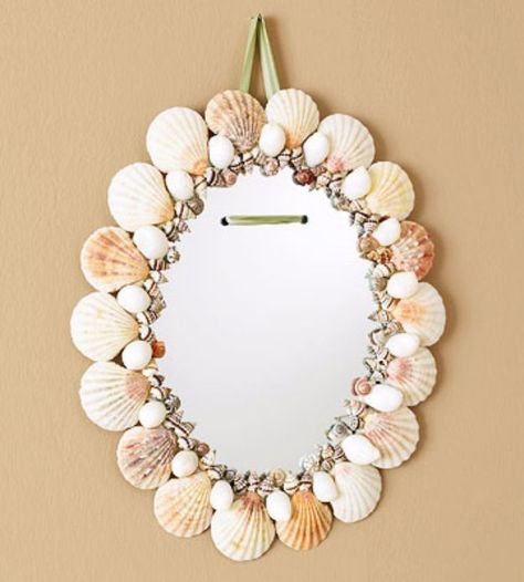 DIY Ideas With Sea Shells - Seashell Mirror - Best Cute Sea Shell Crafts for Adults and Kids - Easy Beach House Decor Ideas With Sand and Large Shell Art - Wall Decor and Home, Bedroom and Bath - Cheap DIY Projects Make Awesome Homemade Gifts http://diyjoy.com/diy-ideas-sea-shells Pretty Mirror, Seashell Frame, Seashell Mirror, Art Coquillage, Seashell Projects, Shells Diy, Shell Mirror, Mirror Crafts, Shell Crafts Diy