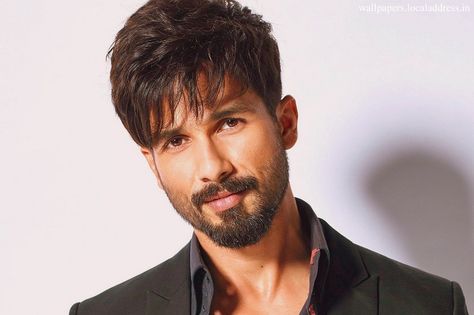 coolest hairstyles for Indian grooms Shahid Kapoor Beard, Indian Hairstyles Men, Justin Bieber Photoshoot, Hairstyle Names, Faded Hair, Shahid Kapoor, Men Haircut Styles, Cool Hairstyles For Men, Hair Styles 2014