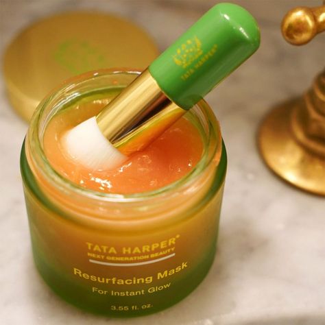 The Best Face Mask for Whiteheads and Blackheads Tata Harper Resurfacing Mask, Diy Honey Face Mask, Tata Harper Skincare, Cucumber Face Mask, Honey Face Mask, Best Face Masks, Honey Face, Glow Mask, Skincare Inspiration