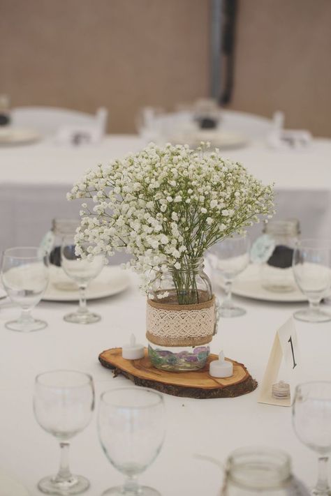 Baby's Breath in Mason Jars With Burlap and Lace Bridal Shower Centerpieces Diy, Decoration Communion, Burlap Centerpieces, Bridal Shower Decorations Rustic, Wedding Centerpieces Mason Jars, Burlap And Lace, Bridal Shower Centerpieces, Deco Nature, Unique Wedding Flowers