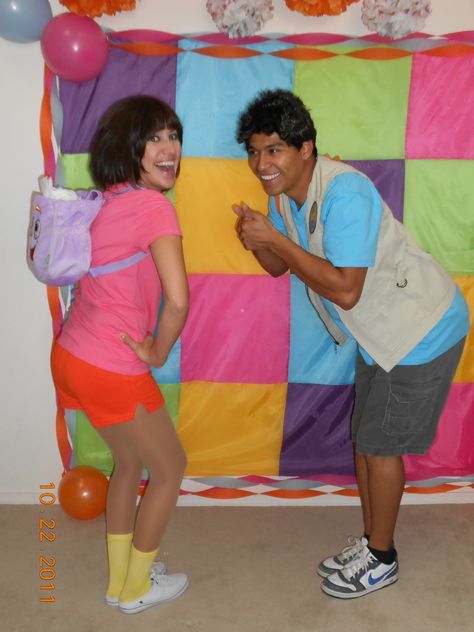 Dora and Diego - awesome costumes, right!? And awesome friends too. =) #costumes #Dora #Diego Dora And Diego Costume, Dora Costume, Dora And Diego, Super Mario Costumes, Marvel Halloween Costumes, Stranger Things Halloween Costume, Halloween Invitation Card, Dora Diego, Printable Halloween Invitations