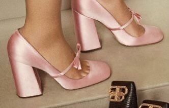 Eloise Core, Pink Wedding Heels, Pink Aesthetic Pictures, Princess Lifestyle, Spoiled Brat, Fashion Themes, Aesthetic Ideas, Shoe Inspo, Aesthetic Shoes