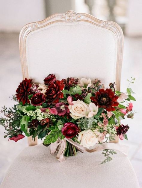 Red and Plum Old World Wedding Inspiration via Magnolia Rouge Romantic Red Wedding, Red Wedding Flowers Bouquet, Wedding Flowers Arrangements, Old World Wedding, Red Bouquet Wedding, Red Wedding Flowers, Red Bouquet, Red Color Schemes, Winter Wedding Flowers