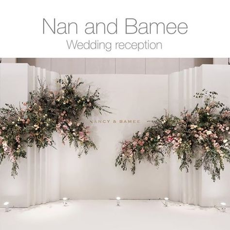 Kaidang Design (@kaidangdesign) • Instagram photos and videos Wedding Backdrop Design Simple, Indoor Wedding Decorations, Photowall Ideas, Wedding Stage Backdrop, Reception Backdrop, Wedding Background Decoration, Wedding Reception Backdrop, Minimalist Wedding Decor, Simple Wedding Decorations