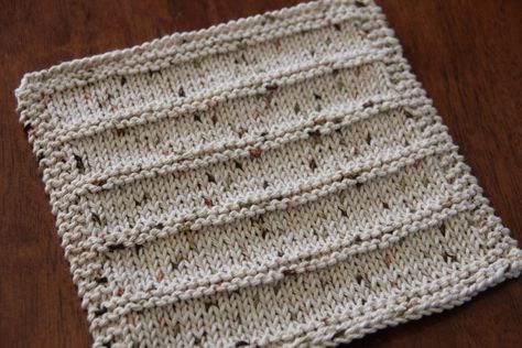 Easy Washcloth Knitting Pattern, Basket Weave Knitting Pattern, Weave Knitting Pattern, Bonding Squares, Knit Kitchen Towel Pattern, Knitting Towels, Oven Door Towel, Knitted Dishcloth Patterns Free, Knit Dishcloth Pattern