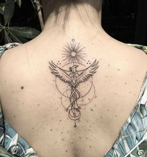 Tattoo Designs Female, Phoenix Back Tattoo, Phoenix Tattoo Feminine, Small Phoenix Tattoos, Cool Back Tattoos, Tato Minimal, Girl Back Tattoos, Phoenix Tattoo Design, Spine Tattoos For Women