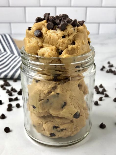 Gluten Free Edible Cookie Dough, Dinner Recipes Gluten Free, Tollhouse Cookie Recipe, Chickpea Cookie Dough, Chickpea Cookies, Edible Cookie Dough Recipe, Recipes Gluten Free, Gluten Free Chocolate Chip Cookies, Cassava Flour