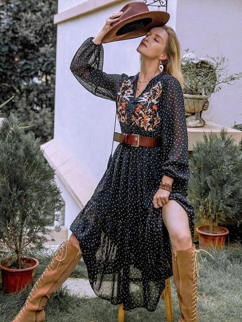 Fringe Tie Neck Shirred Waist Floral Embroidery Polka Dot Dress | SHEIN USA Vestido Boho Chic, Look Boho Chic, Polka Dot Tie, Outerwear Outfit, Sleeve Midi Dress, Vestido Casual, Long Sleeve Maxi, Long Sleeve Midi, Long Sleeve Midi Dress