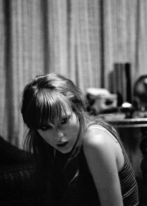 Taylor Swift Grunge, Taylor Swift Photoshoot, Manic Pixie Dream Girl, Blonde Cat, Taylor Swift Posters, Taylor Swift Album, Swift 3, Taylor Swift 13, Taylor Swift Pictures