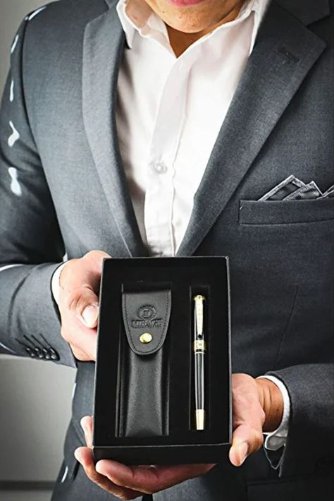 Elegant Rollerball Pen Black Ink - Blended with Black and Gold motif Aesthetic Pens, Luxury For Men, Elegant Pens, Pen Set Gift, Luxury Pens, Gift Sets For Women, Pen Pouch, Best Pens, Ink Refill