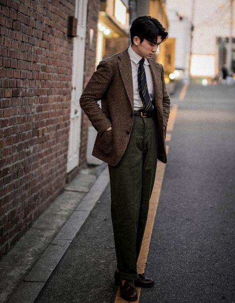 Japanese Suit, Japanese Street Fashion Men, Asian Suits, Preppy Formal, Dark Academia Outfits, Mens Casual Suits, Winter Mode, Mens Outfit Inspiration, Fashion Suits For Men