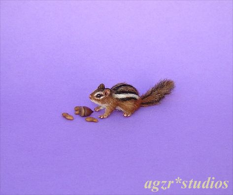 Eastern Chipmunk, Mini Animals, Clay Sculptures, Mini Dolls, Polymer Clay Sculptures, Clay Crafts Air Dry, Miniature Rooms, Miniature Animals, Handmade Miniatures