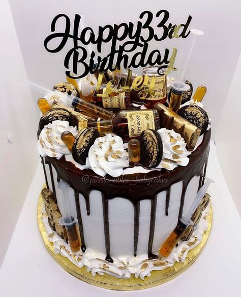 Henny Birthday Cake Ideas, Hennessey Cake For Men, Alcohol Themed Cakes For Men, Hennessy Cake For Him, Alcohol Cake Ideas For Men, Henny Cake, Hennessey Cake, Birthday Cake Beer, 21st Birthday Cake For Guys