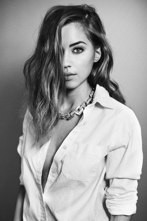 bold brows always look great Bold Shoot, Black And White Words, Photo Portraits, Intellectual Property Law, Original Supermodels, White Collared Shirt, White Shirts Women, Photoshoot Themes, Blouse Style