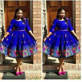 Tsonga Traditional Attire, Tsonga Traditional Dresses, Sukienki Maksi, African Traditional Wear, Shweshwe Dresses, African Dresses Modern, Afrikaanse Mode, African Traditional Dresses, African Inspired Fashion