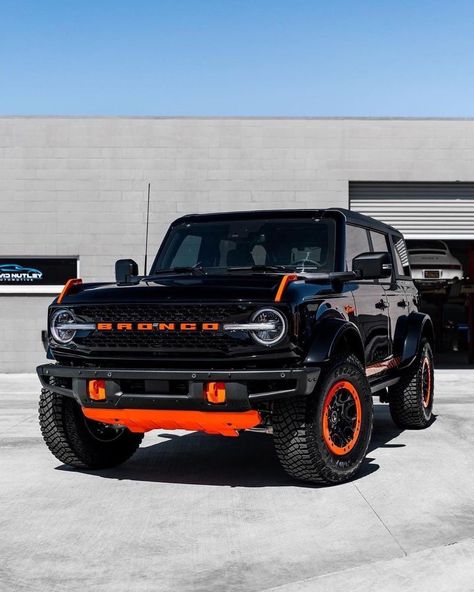 Wrapped Bronco, Bronco Aesthetic, Orange Bronco, Red Bronco, Paisley Shoes, Bronco Car, Bronco Truck, New Bronco, Ford Suv