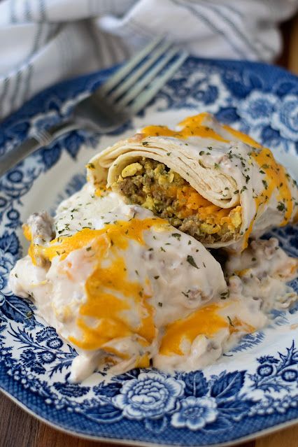 Breakfast Burrito Recipe, Homemade Sausage Gravy, Burrito Recipe, Breakfast Burritos Recipe, Breakfast Burrito, Burritos Recipe, Beef Casserole Recipes, Cooking For A Crowd, Homemade Sausage