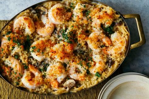 Get Shrimp Scampi Tetrazzini Recipe from Food Network Coquille Saint Jacques, Baked Pasta Recipes, Shrimp Scampi, Kitchen Food, Seafood Dishes, Shrimp Recipes, Pavlova, Recipes Food, Food Network