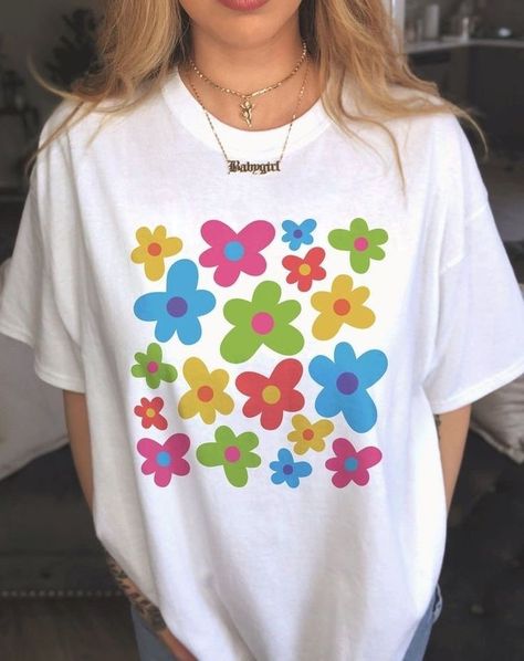 Harper Kelly | Puck Shy | Carolina Comets series | Teagan Hunter Indie Clothes Aesthetic, Clothes 2000s, Indie Clothing, Painted Clothes Diy, Indie Clothes, Spiritual Shirts, Neon Flowers, Clothes Trendy, T Shirt Flowers