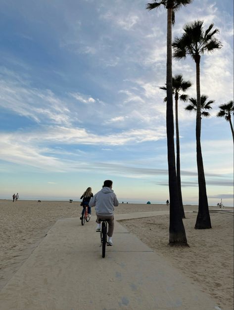 newport beach california, beach pictures, bike photo idea, bicycle picture, sunset photo inspo, palm tree pictures, socal, beach aesthetic, instagram picture inspo Palm Beach California, Biking At The Beach, Newport California Aesthetic, Summer In California Aesthetic, California Trip Aesthetic, Socal Summer Aesthetic, Beach Bike Ride Aesthetic, Newport Beach Aesthetic, Newport Beach California Outfits