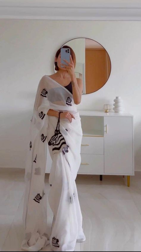 Black And White Saree, Embroidery Work Saree, Bridesmaid Saree, Indian Designer Sarees, White Saree, Indian Wedding Wear, Wedding Saree Indian, Indian Lehenga, Satin Saree