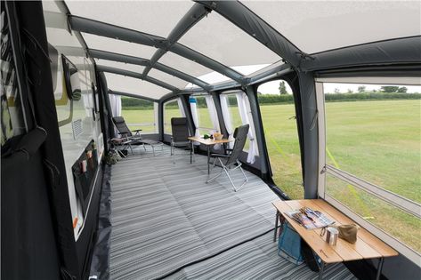 Kampa Frontier AIR Pro 400 Caravan Awning 2018 Camper Awning Ideas, Diy Rv Awning, Trailer Porch, Camper Storage Ideas Travel Trailers, Camper Awning, Popup Camper Remodel, Pitch Roof, Caravan Ideas, Camper Awnings