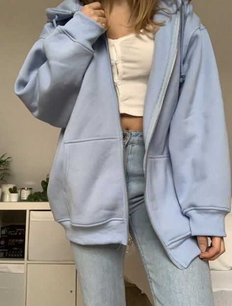 Steertwear Outfits, Aesthetic Brandy Melville, Christy Hoodie, Jacket Outfit Women, Fashion Top Outfits, Pinterest Aesthetic, Classy Casual Outfits, Causual Outfits, Simple Trendy Outfits