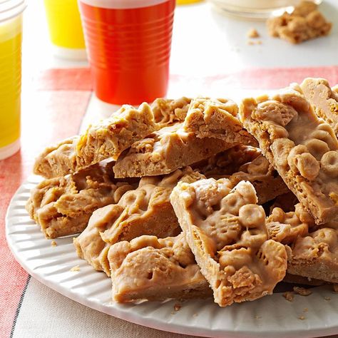 12 Genius Ways to Cook With Cheerios No Bake Cereal Bars, Cereal Bites, Cereal Bars Recipe, Cereal Bars Recipes, Cocoa Krispies, Cereal Cookies, School Recipes, Cereal Bar, Cereal Bars