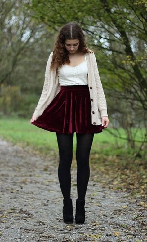 d9731321ef4e063ebbee79298fa36f56 Maroon Dress Fall Outfit, Maroon Velvet Skirt Outfit, Red Velvet Skirt Outfit, Maroon Aesthetic Outfit, Maroon Dress Casual, Maroon Outfit Ideas, Burgundy Skirt Outfit, Velvet Skirt Outfit, Maroon Outfits