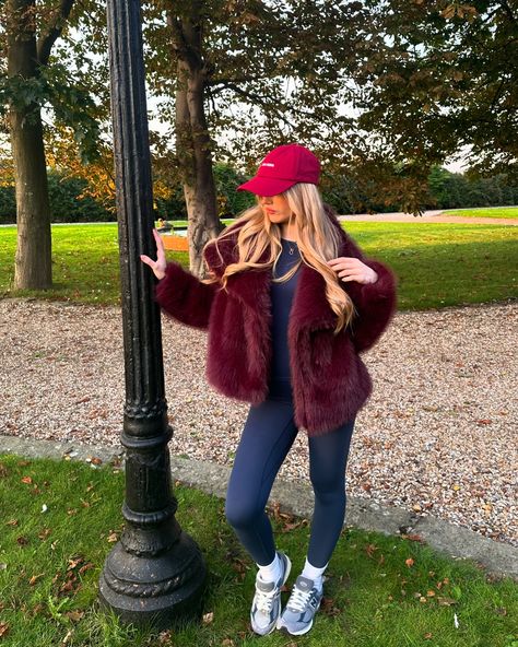 NOW LIVE 😍✨ “Aubrey” Faux Fur Coat in Burgundy - obsessed 🍒 P.s. You Need This Jacket 💋🛒 Burgundy Fur Coat, Fur Coat Outfit, Burgundy Colour, Stylish Coat, Fur Fabric, Faux Fur Fabric, Fur Fabrics, Burgundy Color, Shop Swimwear