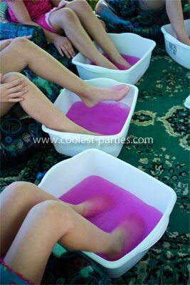 Moroccan Spa, Spa Birthday Party, Kids Spa Party, Girl Spa Party, Kids Spa, Gymnastics Dance, Spa Birthday Parties, Paris Birthday, Spa Birthday