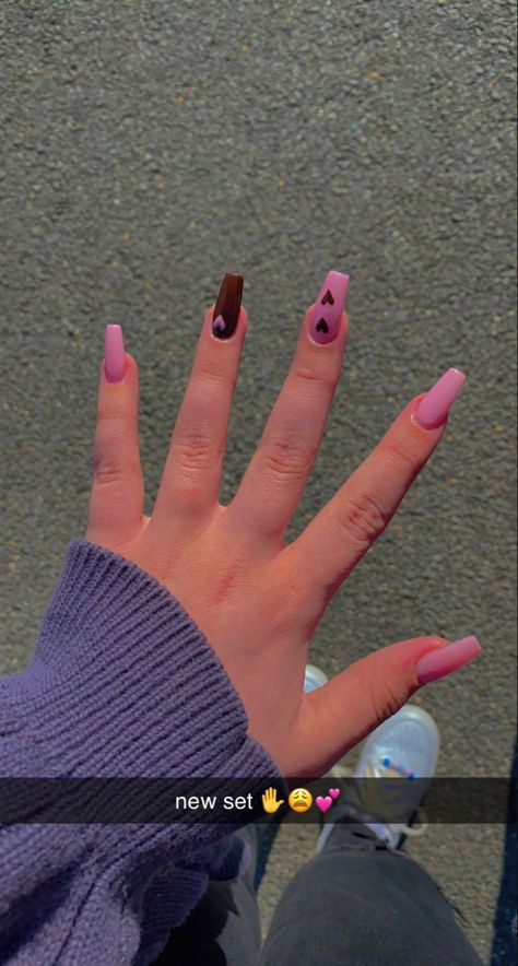 Pink And Brown Nail Ideas, Pink And Brown Nails Acrylic, Brown And Pink Nails Acrylic, Pink And Brown Nails Design, Brown Pink Nails, Brown And Pink Nails, Pink And Brown Nails, Indie Nails, Simple Nail Designs Acrylic