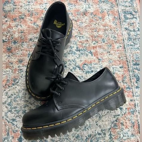 Doc Martens Shoes Men, Dr Martens Shoes Mens, Dr. Martens 1461, Male Doc Martens, Doc Martens Aesthetic Men, Doc Martins Mens, Low Doc Martens Outfit Men, Dr Martens 1461 Outfit Men, Doc Martens 1461 Outfit Men