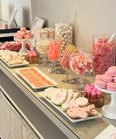 Sweet Table in a Box Baby Shower Candy Table Dessert Table in a Box All Inclusive Sweet Table Bundle - Etsy Birthday At A Restaurant Decor, Macaroon Dessert Table, Preppy Candy Bar, Baby Shower Boxes Decorations, Sweets Bridal Shower Theme, Candy Bar Set Up, Pink Treat Table Ideas, Pink Sweets Table, Sweet One Dessert Table