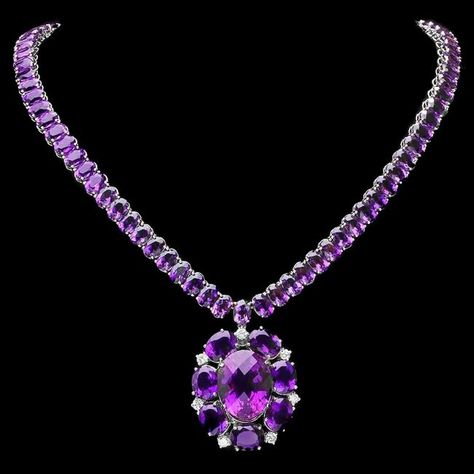 Designer Pendants, Purple Princess, Beautiful Rings Vintage, Antique Jewellery Designs, Semi Precious Gems, Purple Jewelry, Purple Necklace, Diamond Jewelry Designs, Gold Jewellery Design Necklaces