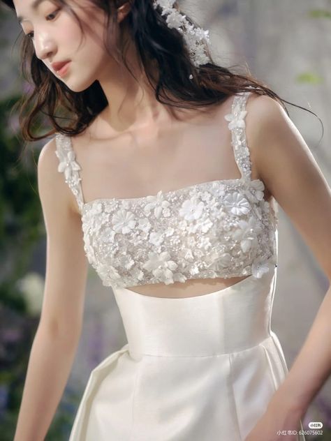 Dress With Built In Corset, Cutout Wedding Dress, Dress Pengantin, Embellished Corset, Elegant Silk Dresses, Easy Diy Clothes, Wedding Gown Inspiration, Cute Wedding Dress, Occasion Dresses Wedding