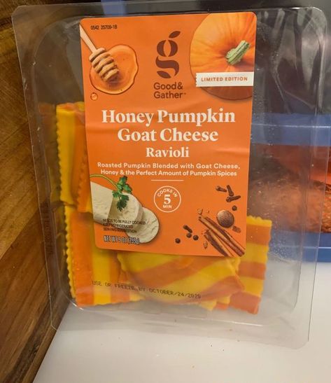 Pumpkin Goat Cheese, Goat Cheese Ravioli, Cheese Ravioli, Making Mashed Potatoes, Roast Pumpkin, Food Reviews, Goat Cheese, Ravioli, Junk Food