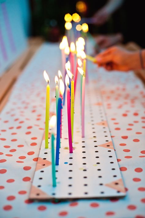 Diy Birthday Candle Holder, Birthday Candle Holders Diy, Birthday Candle Holders, Candles Packaging, Diy Pegboard, Candle Board, Birthday Candle Holder, Many Candles, Velas Candles