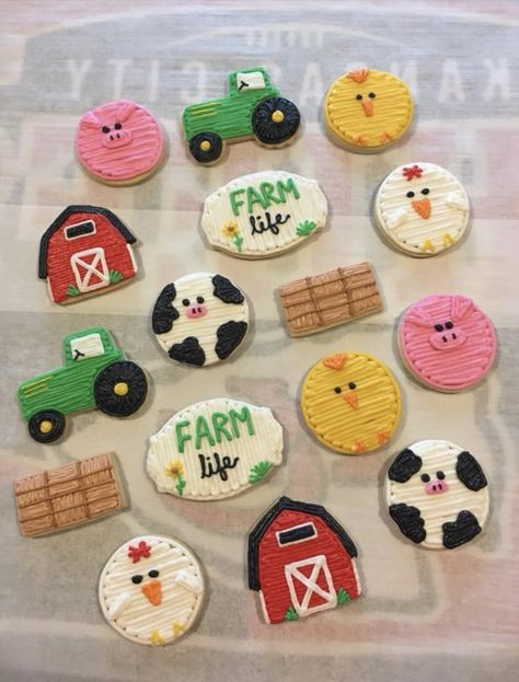 Farm Buttercream Cookies, Frosted Cookies Designs, Buttercream Frosting Cookies, Buttercream Cookies, Cow Cookies, Farm Cookies, Shape Ideas, Fish Cookies, Pig Cookies