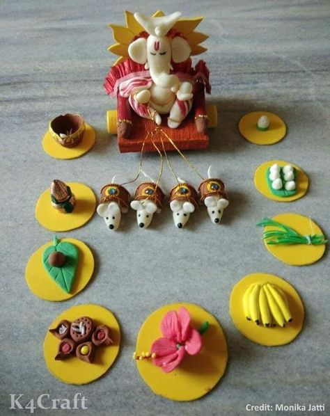 27+ Easy Craft Ideas To Celebrate Ganesh Chaturthi with Kids - K4 Craft Ganesh Chaturthi Thali Decoration, Ganesh Chaturthi Aarti Thali Decoration, Unique Aarti Thali Decoration Ideas For Ganpati, Thali Decoration For Ganesh Chaturthi, Ganesh Chaturthi Craft Ideas, Ganesh Aarti Thali Decoration, Ganpati Craft Ideas For Kids, Rukvat Decoration Ideas, How To Make Ganpati With Clay