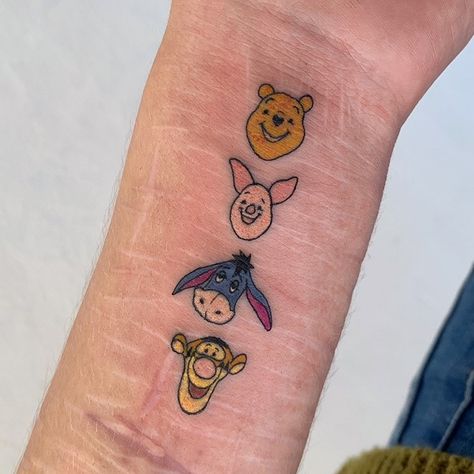 Filter Tattoo, Winnie The Pooh Tattoo, Pooh Tattoo, Winnie The Pooh Tattoos, Traditional Style Tattoo, Airbrush Tattoo, Awesome Tattoos, Makeup Tattoos, Shower Themes