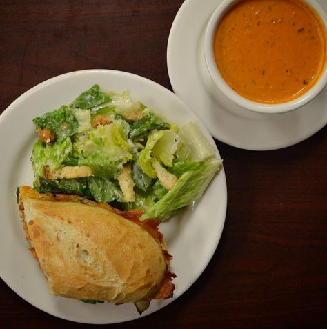 Tomato Soup And Sandwich Combos, Salad And Sandwich Combo, Soup And Sandwich Combos, Soup And Salad Combo, Pack Lunch, Tomato Soup, Soup And Sandwich, Food Plating, Fresh Rolls