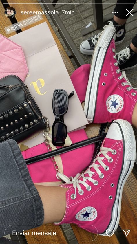 Pink Converse Aesthetic, Decorated Converse, Hot Pink Converse, Pink Chucks, Converse Aesthetic, Cute Converse, Inside My Bag, Trendy Shoes Sneakers, Pink Vans