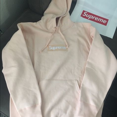 Supreme Other - Supreme Box Logo Peach BOGO Hoodie Sweatshirt 16FW Sandra Bullock Nicole Kidman, Supreme Box Logo, Outfit Png, Box Logo, Sweatshirts Hoodie, Fashion Inspo, Fashion Outfits, ? Logo, Sweatshirts