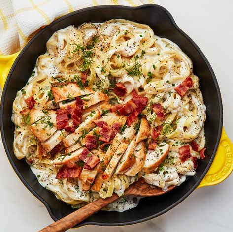 Best One Pan Ranch Chicken Alfredo - How To One Pan Ranch Chicken Alfredo One Pan Ranch Chicken, One Pan Chicken Alfredo, Basic Grilled Cheese, Chicken Alfredo Recipe, Tyson Chicken, Bruschetta Chicken Pasta, Grilled Chicken Strips, Frozen Chicken Recipes, Chicken Strip Recipes