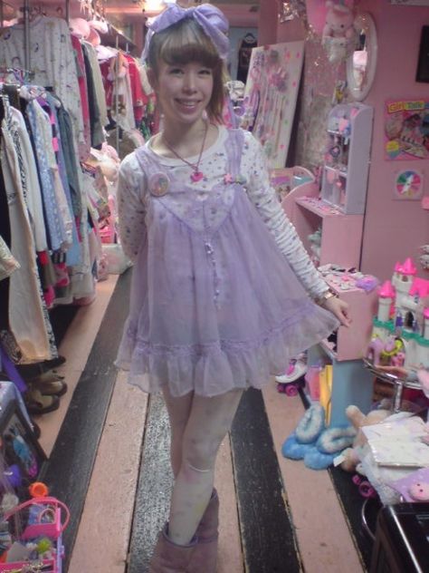 80s Inspired Fashion, Pop Kei, Bebe Baby, Super Kawaii, Hug Me, Inspired Fashion, Visual Kei, Lolita Fashion, Kawaii Fashion