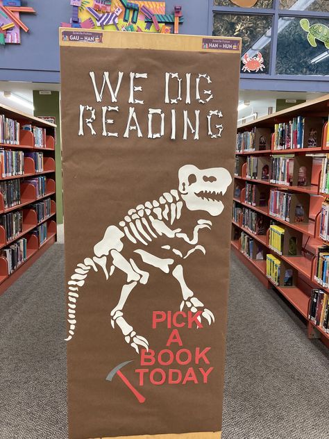 Dinovember Library Display, Halloween Library, Library Book Displays, Reading Posters, Book Displays, Library Display, Cap Display, Childrens Library, Kids Library