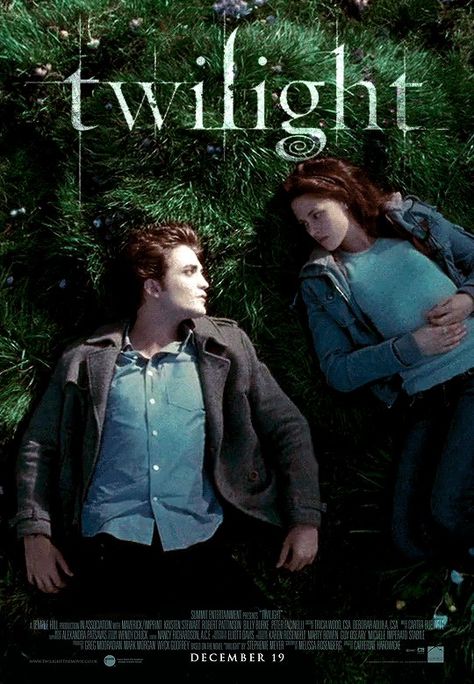 Twilight Poster, Movie Collage, Twilight Cast, Dorm Posters, Twilight Movie, Gcse Art, Bedroom Posters, The Twilight Saga, New Poster